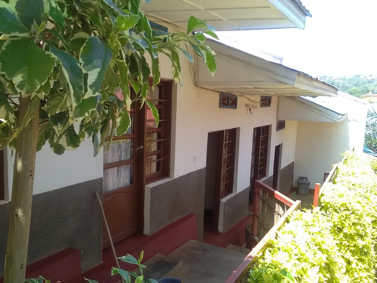 Gloria Motel Cyangugu Exterior photo