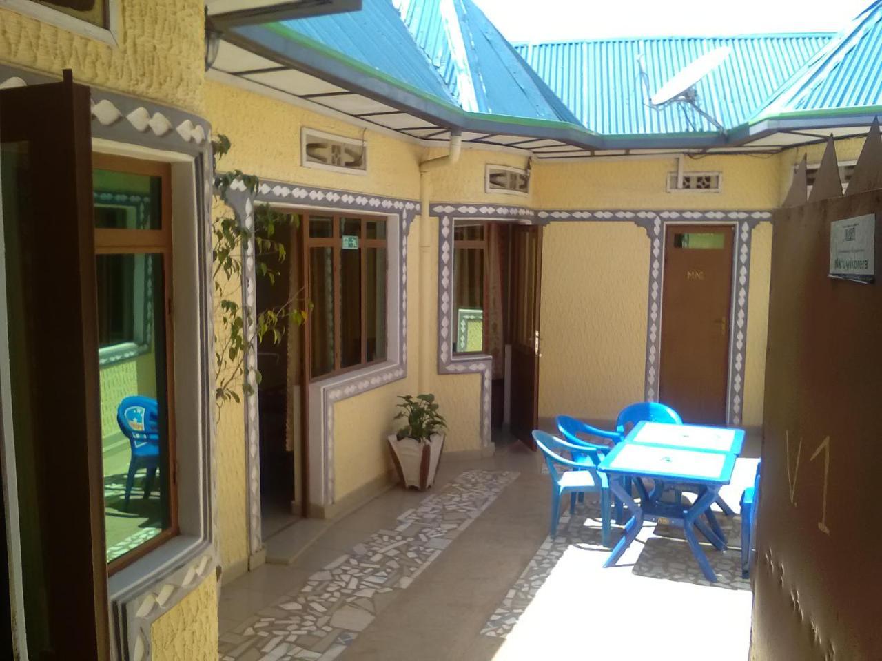 Gloria Motel Cyangugu Exterior photo